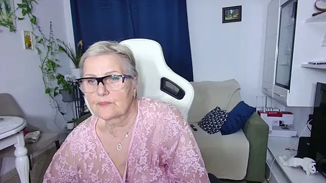 Selenna57 online show from 16, 4, 2026
