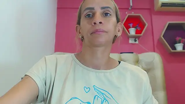 Snapshot of Amber_Moore chatting on 15, 2, 2026 Amber Moore online show from 15, 2, 2026