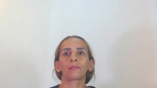 Snapshot of Amber_Moore chatting on 4, 6, 2026 Amber Moore online show from 4, 6, 2026