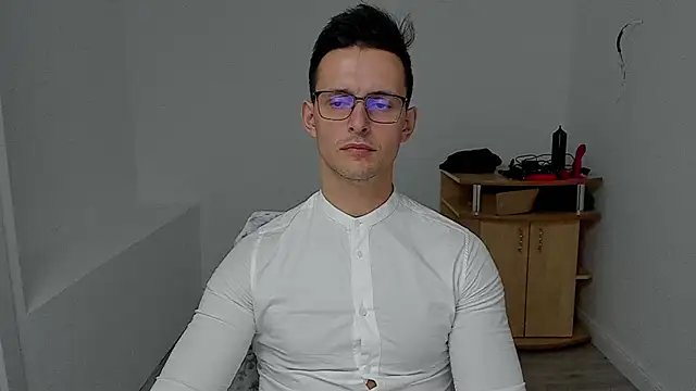 Snapshot of sexxymuscles4u chatting on 5, 12, 2024 sexxymuscles4u online show from 5, 12, 2024