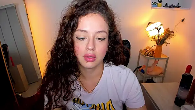 Cassandra Caiin online show from 14, 12, 2025