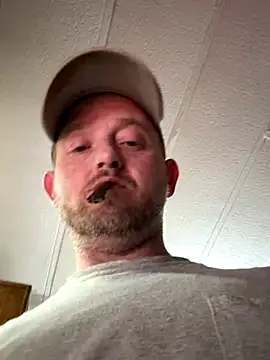 smokeymt420 online show from 15, 12, 2025