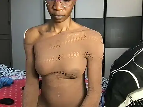 choco petite online show from 28, 2, 2025