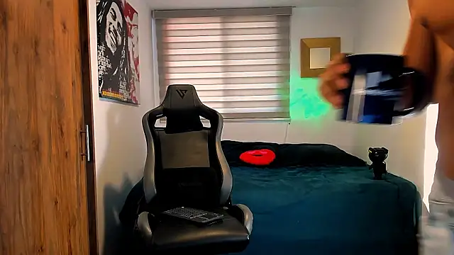 Liam V online show from 30, 1, 2025