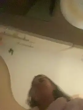 Flossy Vettie online show from 6, 3, 2025