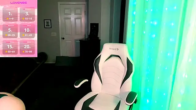 britteebee online show from 26, 10, 2025