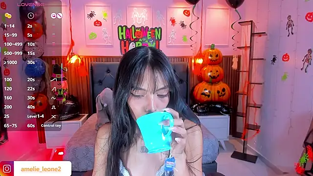 AMELIELEONE online show from 16, 10, 2025