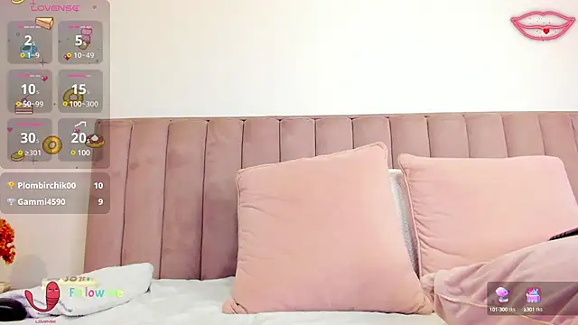 Snapshot of CristinSexy chatting on 8, 3, 2025 CristinSexy online show from 8, 3, 2025