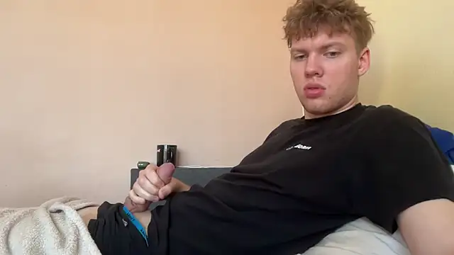 sexybooii6968 online show from 4, 11, 2025