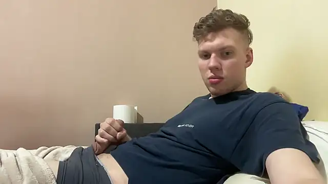 sexybooii6968 online show from 28, 2, 2026