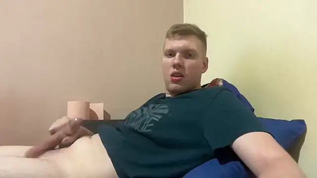 sexybooii6968 online show from 28, 7, 2026