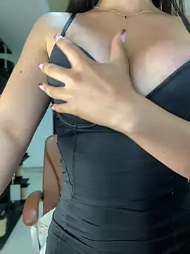 MiaJones21 online show from 25, 2, 2025
