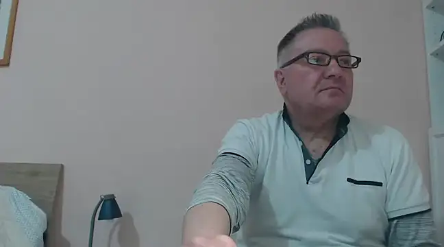 YOU6me online show from 13, 1, 2025