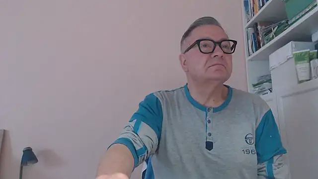 YOU6me online show from 12, 7, 2026