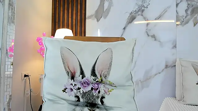 hannahill69 online show from 8, 1, 2025