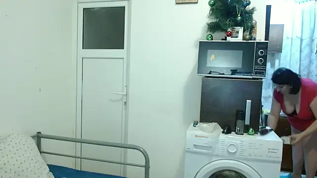 RidemerafSuzana online show from 23, 2, 2025