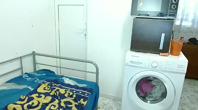 RidemerafSuzana online show from 19, 3, 2025