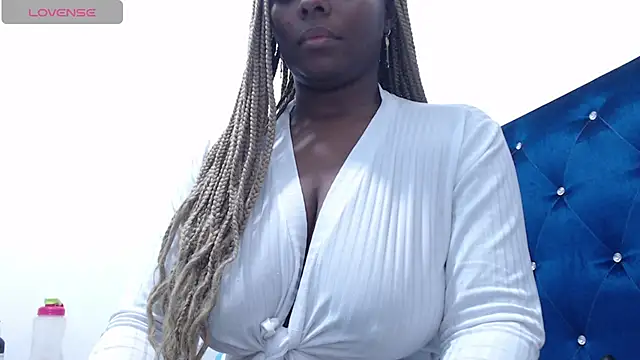 Snapshot of mommywebcam chatting on 21, 9, 2025 mommywebcam online show from 21, 9, 2025