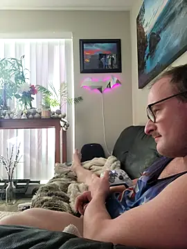 Snapshot of gdawg78 chatting on 17, 11, 2025 gdawg78 online show from 17, 11, 2025