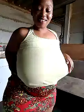 Snapshot of winterqueenx chatting on 18, 12, 2024 winterqueenx online show from 18, 12, 2024