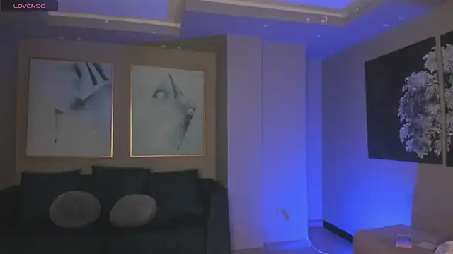 Snapshot of AnaDurant chatting on 31, 10, 2025 AnaDurant online show from 31, 10, 2025