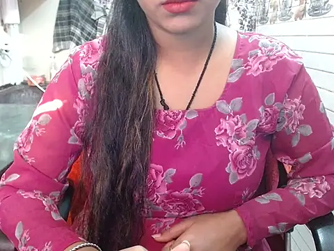 LovingPihu online show from 14, 11, 2025