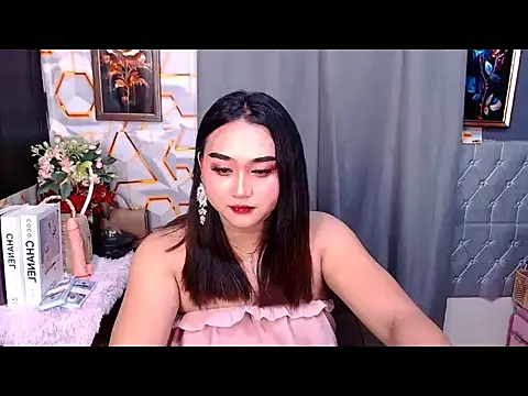 Snapshot of SweetCumFrancine chatting on 6, 6, 2026 SweetCumFrancine online show from 6, 6, 2026