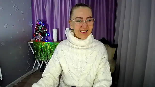 Snapshot of queen_a_n_i chatting on 16, 12, 2024 queen a n i online show from 16, 12, 2024