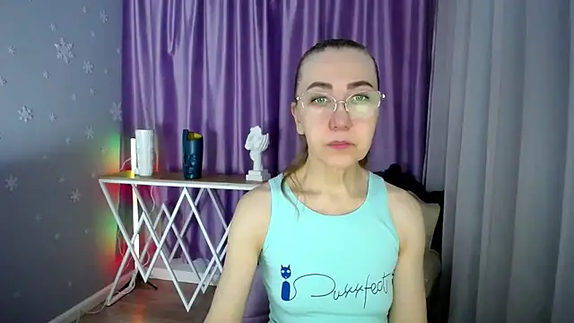 Snapshot of queen_a_n_i chatting on 14, 2, 2025 queen a n i online show from 14, 2, 2025