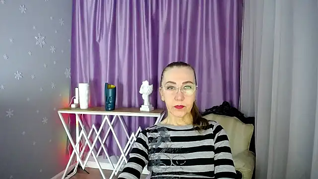 Snapshot of queen_a_n_i chatting on 23, 2, 2025 queen a n i online show from 23, 2, 2025
