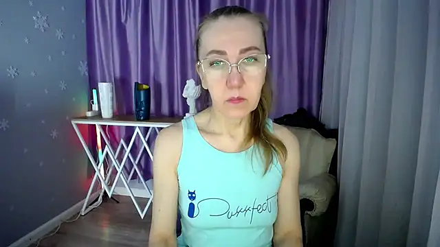 Snapshot of queen_a_n_i chatting on 26, 2, 2025 queen a n i online show from 26, 2, 2025