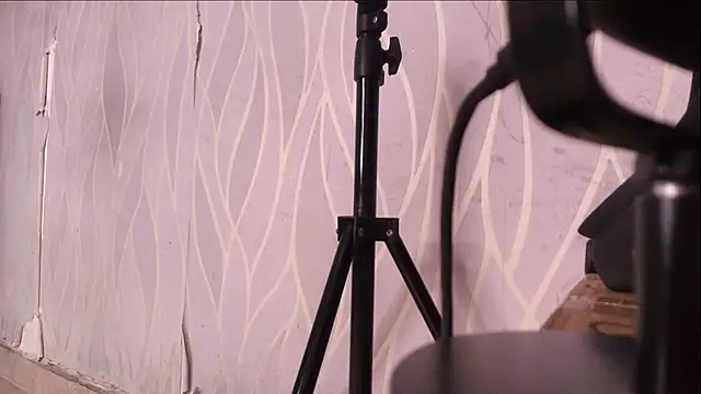 lay navas online show from 10, 11, 2025