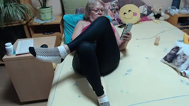 Snapshot of Margaret-milf chatting on 13, 11, 2025 Margaret-milf online show from 13, 11, 2025