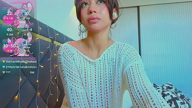 Mia Tin online show from 1, 2, 2025