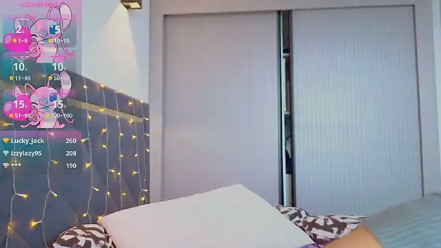 Mia Tin online show from 3, 3, 2025