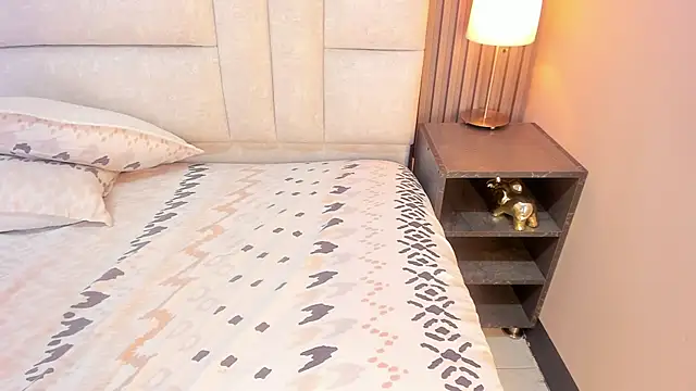 EYMI TOMSOM online show from 21, 2, 2025