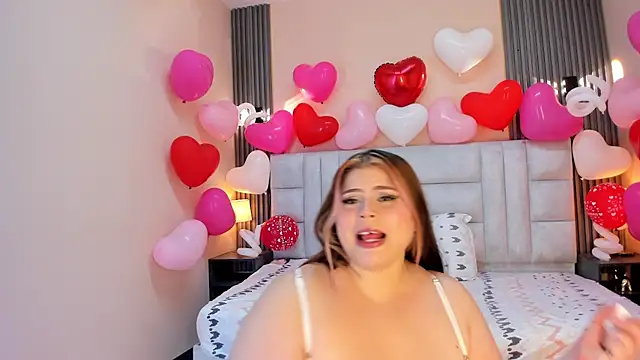 Snapshot of EYMI_TOMSOM chatting on 15, 2, 2026 EYMI TOMSOM online show from 15, 2, 2026