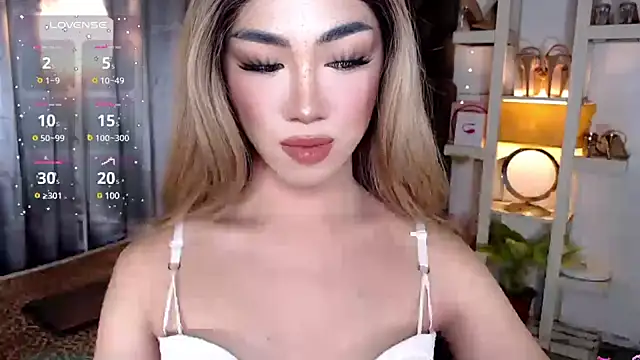 Local Hoelyx online show from 9, 12, 2024