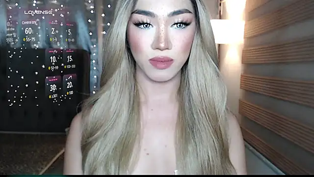 Local Hoelyx online show from 22, 12, 2024