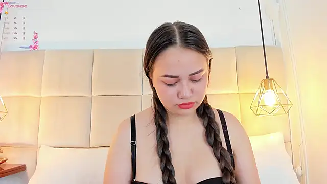 AnaisClark online show from 10, 2, 2025