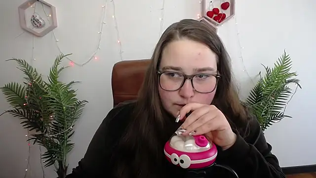 XX Daniella XX online show from 13, 4, 2026