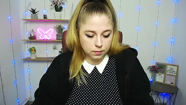 JessikaDaniel online show from 28, 1, 2025