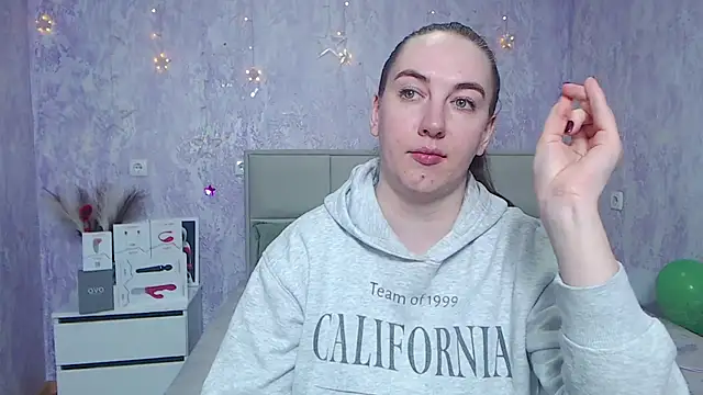 Snapshot of KaleyReed chatting on 25, 1, 2025 KaleyReed online show from 25, 1, 2025