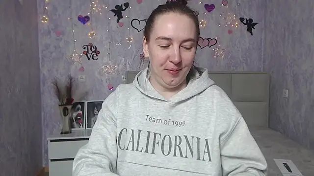 Snapshot of KaleyReed chatting on 28, 2, 2025 KaleyReed online show from 28, 2, 2025
