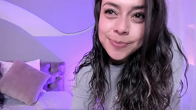 Snapshot of Nicolle_W chatting on 25, 2, 2025 Nicolle W online show from 25, 2, 2025