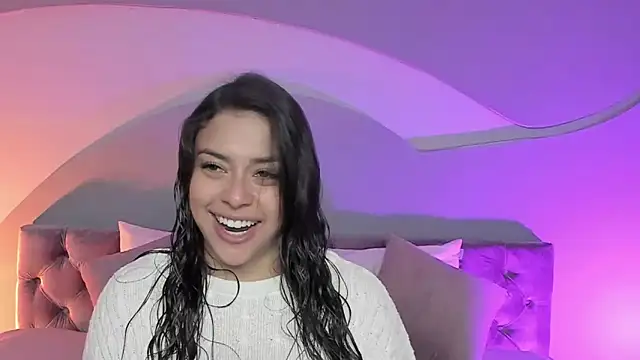 Snapshot of Nicolle_W chatting on 21, 3, 2025 Nicolle W online show from 21, 3, 2025