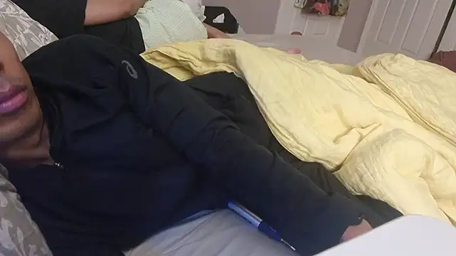 AmateurGuy23 online show from 24, 11, 2025