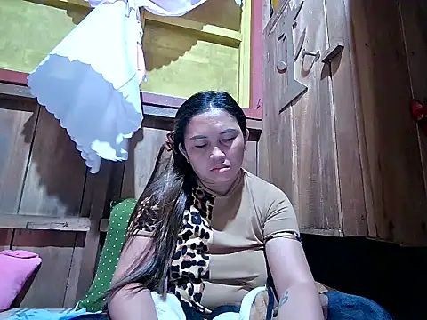 LalaiAsian online show from 8, 11, 2025