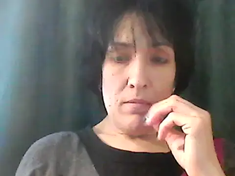 Snapshot of SunnyAmorre chatting on 4, 1, 2025 SunnyAmorre online show from 4, 1, 2025