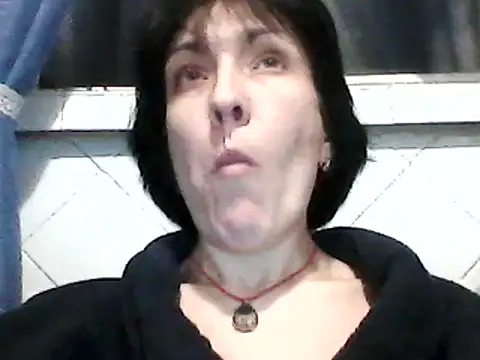 Snapshot of SunnyAmorre chatting on 12, 1, 2025 SunnyAmorre online show from 12, 1, 2025